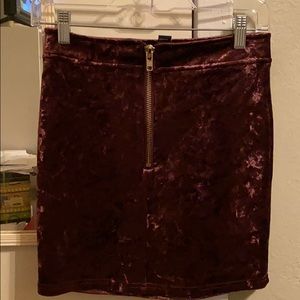 Crushed velvet miniskirt